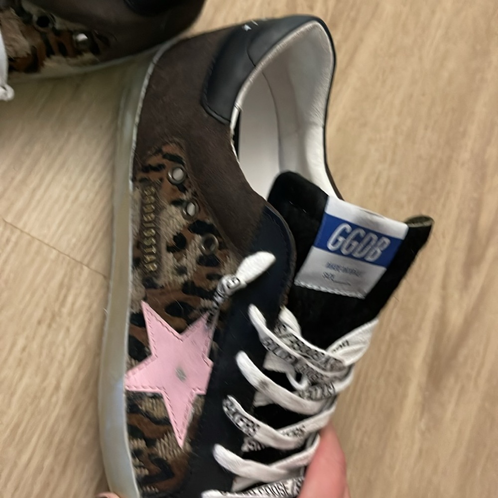 Authentic Golden Goose Superstar -Never Worn - Picture 4 of 9